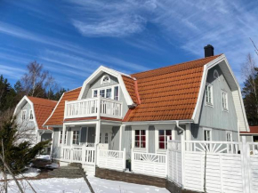 Bed & Breakfast Kallfors Järna - Villa by the Forest and Golf Järna
